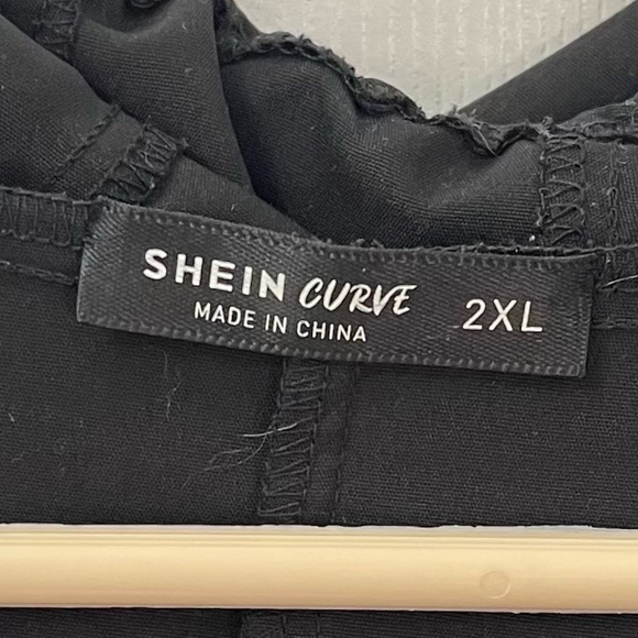 ➕ Shein Curve Light Weight Hooded Utility Jacket Size 2XL - Picture 7 of 8